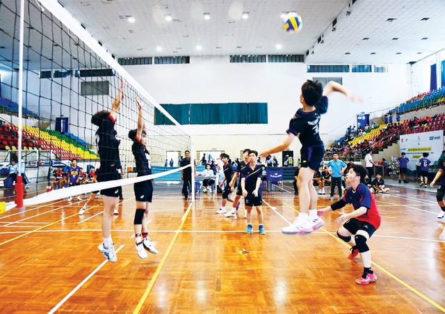 Thay đổi bất ngờ của gen alpha sau mỗi trận bóng chuyền - Ảnh 1.