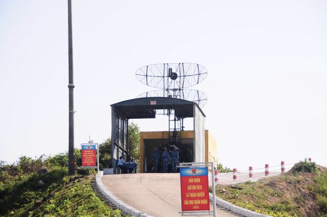 Radar troops stand watch over Vietnam’s skies- Ảnh 1. Radar troops stand watch over Vietnam’s skies- Ảnh 1.