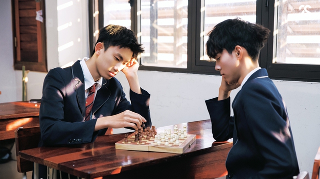 Khi thanh xuân không thể gói gọn trong 24 tiếng - Ảnh 2.