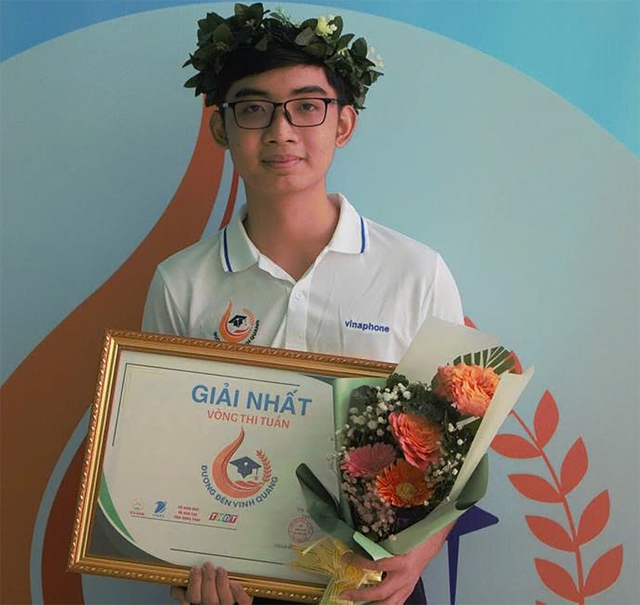 Khởi đầu ấn tượng của đại diện Trường THPT chuyên Nguyễn Quang Diêu- Ảnh 1.