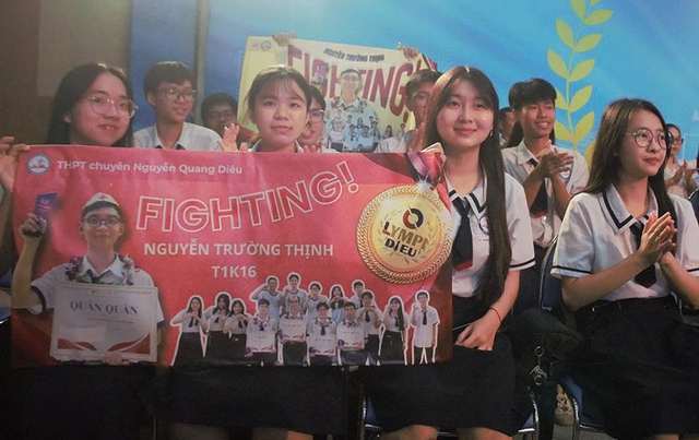 Khởi đầu ấn tượng của đại diện Trường THPT chuyên Nguyễn Quang Diêu- Ảnh 2.