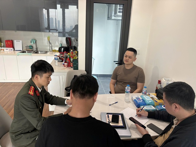 Hanoi police bust international scam ring involving Chinese, Japanese suspects - Ảnh 5.