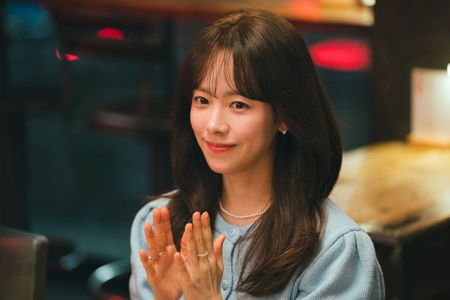 Nỗ lực thoát ế của Han Ji Min giúp The practical guide to love ghi điểm - Ảnh 1. Nỗ lực thoát ế của Han Ji Min giúp The practical guide to love ghi điểm - Ảnh 1.