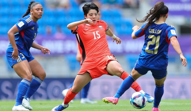 Tuyển nữ Hàn Quốc thắng nhà vô địch SEA Game Philippines - Ảnh 1.