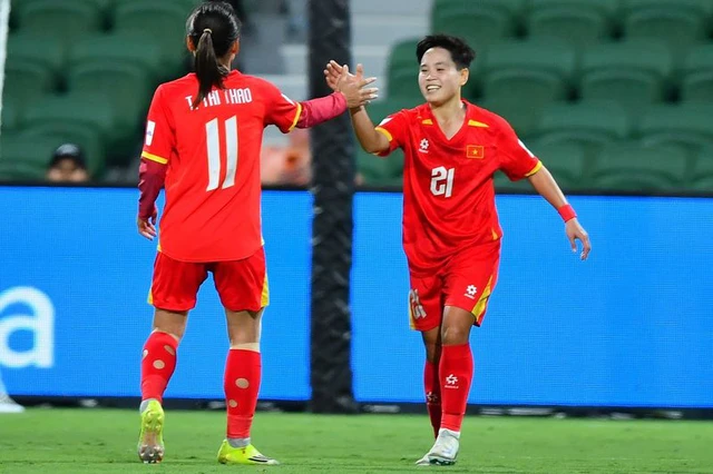 Van Su double gives Vietnam 2-1 win over India in Women’s Asian Cup opener- Ảnh 2.