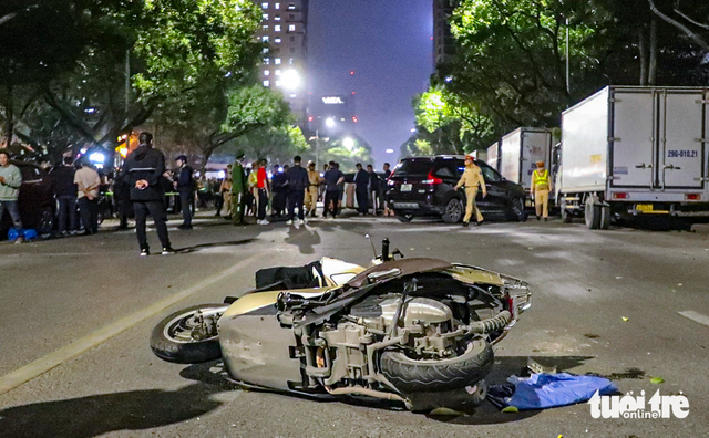 Hanoi multi-vehicle crash leaves 4 injured, with driver testing positive for alcohol - Ảnh 3.