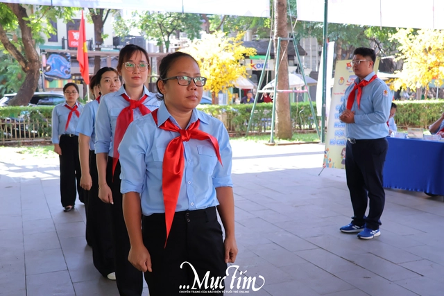 575 phụ trách Đội tranh tài tại ngày thi thứ hai Olympic Cánh én- Ảnh 19.
