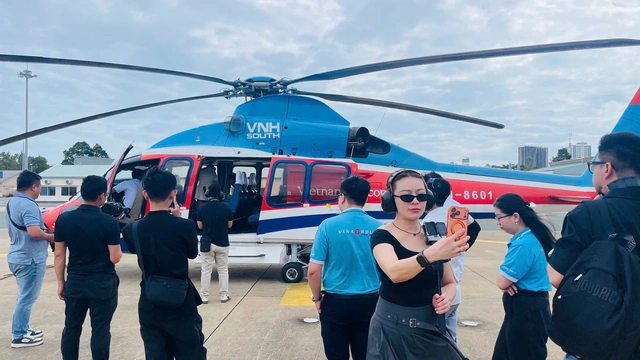 Ho Chi Minh City to launch helicopter tours next week - Ảnh 1.