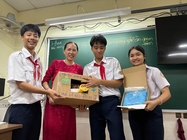 Không khí 8-3 rộn ràng, dễ thương ở các lớp học - Ảnh 5.