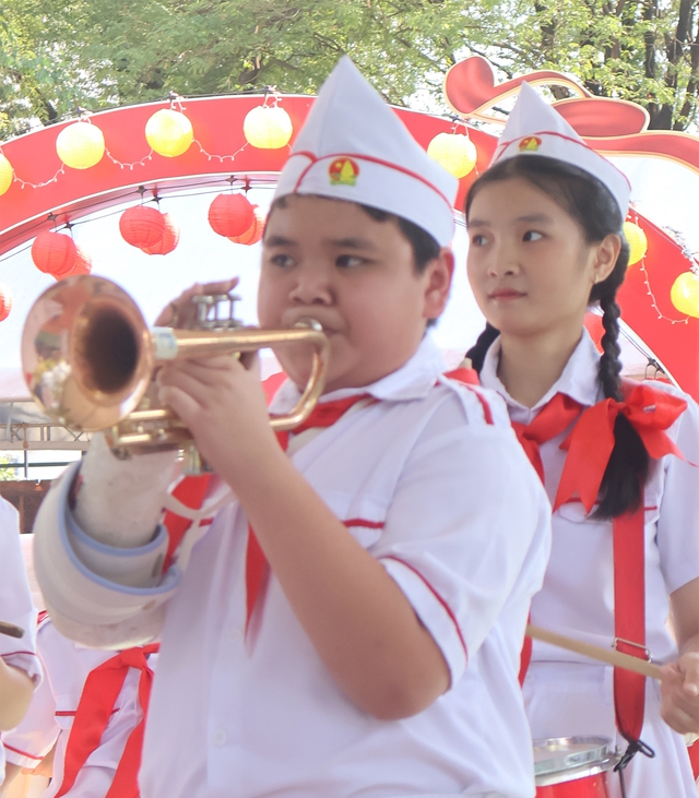 Âm vang tiếng kèn đội ta - Ảnh 1.