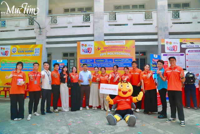 Chạm công nghệ, hiểu nghề sớm tại Ngày hội Tự tin vào lớp 10 - Ảnh 2.