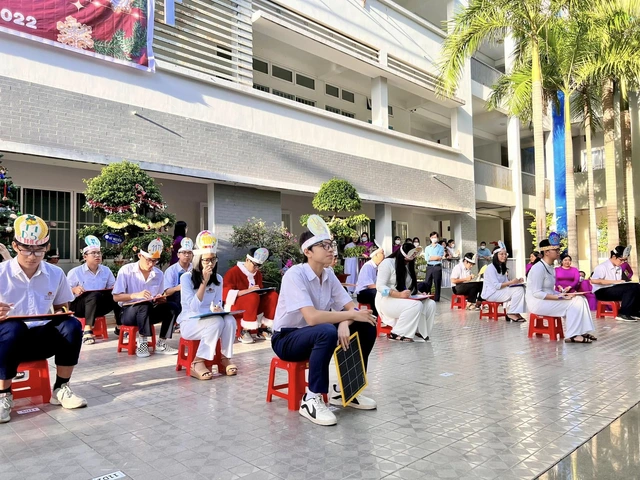 Học hết sức, chơi hết mình cùng chuỗi hoạt động tại Trường THPT Đinh Tiên Hoàng - Ảnh 5.