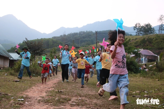 Breakfast @ Tuoi Tre News - April 10- Ảnh 1.