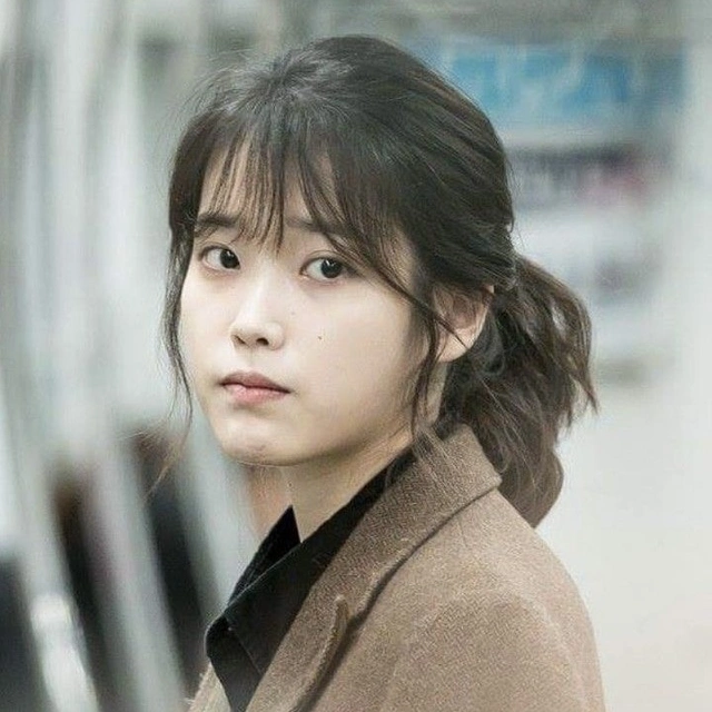 Ngoài Perfect Crown, IU từng khiến khán giả khóc hết nước mắt với 5 phim này - Ảnh 3. Ngoài Perfect Crown, IU từng khiến khán giả khóc hết nước mắt với 5 phim này - Ảnh 3.