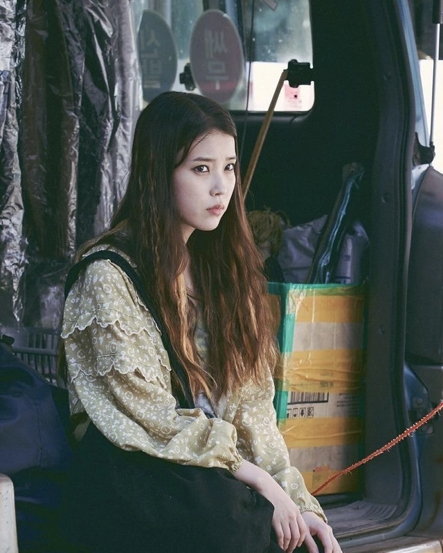 Ngoài Perfect Crown, IU từng khiến khán giả khóc hết nước mắt với 5 phim này - Ảnh 5. Ngoài Perfect Crown, IU từng khiến khán giả khóc hết nước mắt với 5 phim này - Ảnh 5.