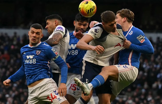 Tottenham đấu Sunderland: Mong chờ vào tài dẫn dắt của huấn luyện viên mới De Zerbi- Ảnh 1.