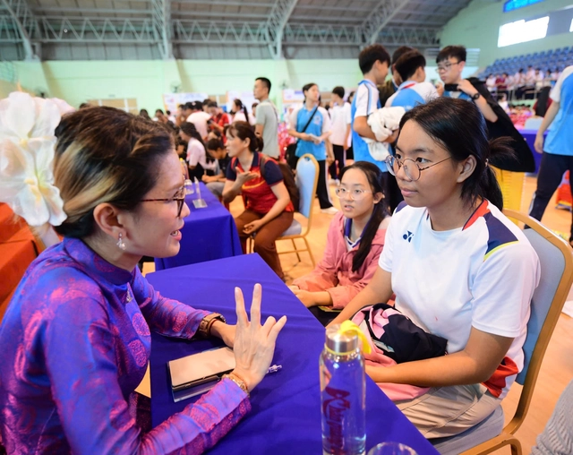 Chọn tổ hợp môn lớp 10 có cần tính đến nguyện vọng đại học?- Ảnh 3.