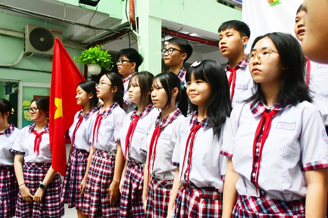 Học sinh Trường THCS Yên Thế hát vang giai điệu tự hào- Ảnh 3. Học sinh Trường THCS Yên Thế hát vang giai điệu tự hào- Ảnh 3.