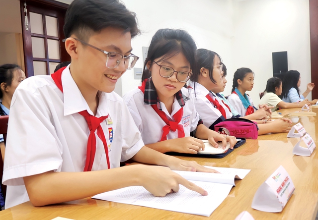 Kỳ họp 17 Hội đồng trẻ em TP.HCM qua góc nhìn Phóng viên nhí - Ảnh 2.