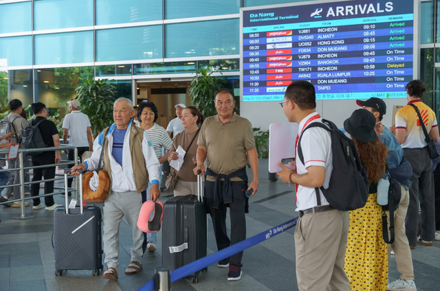 Da Nang emerges as ideal destination for Russian tourists - Ảnh 1.