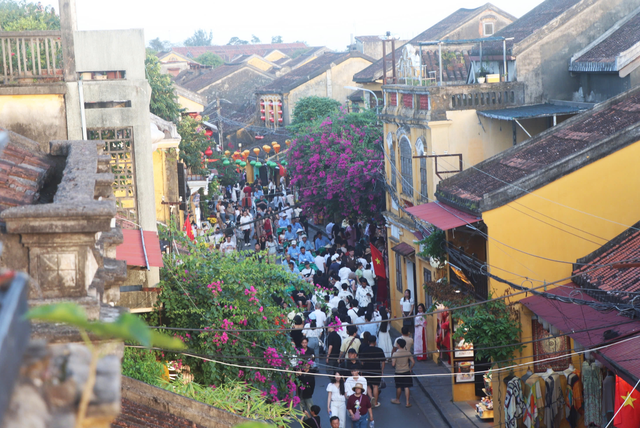 Da Nang emerges as ideal destination for Russian tourists - Ảnh 2.