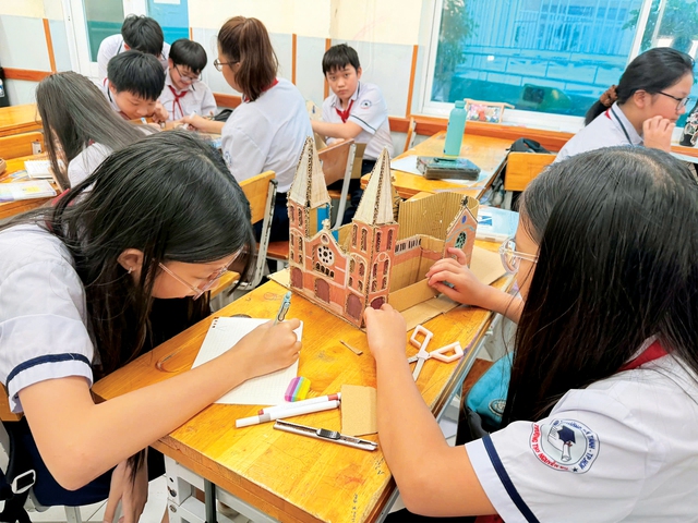 Khám phá những giờ học liên môn đầy thú vị của học sinh thành phố - Ảnh 3.