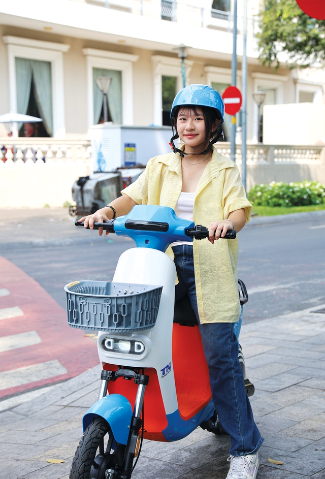 U15 bỗng hóa thành 'người xanh', chuyện gì đang xảy ra? - Ảnh 4.