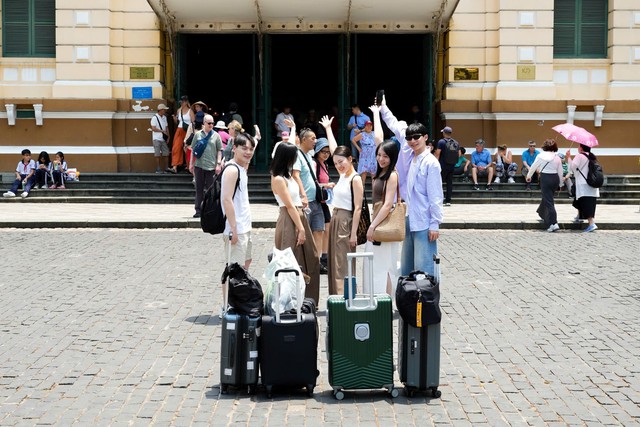 Micro-holidays gain ground among Vietnamese tourists: Traveloka - Ảnh 1.