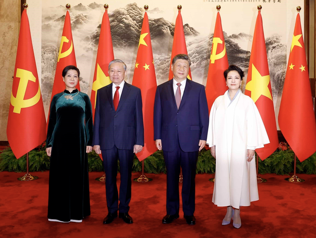 Vietnam Party General Secretary, State President To Lam receives grand state welcome in China - Ảnh 9.