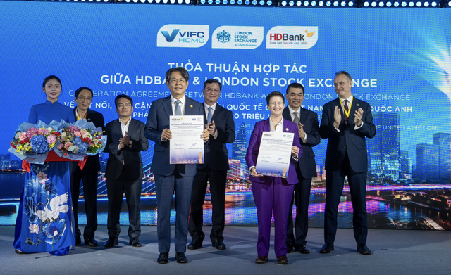 Ho Chi Minh City positions itself as new-generation financial hub - Ảnh 1.