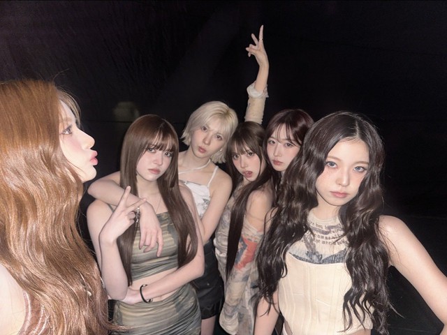 BTS trở lại với dự án bìa đặc biệt lớn nhất- Ảnh 4. BTS trở lại với dự án bìa đặc biệt lớn nhất- Ảnh 4.