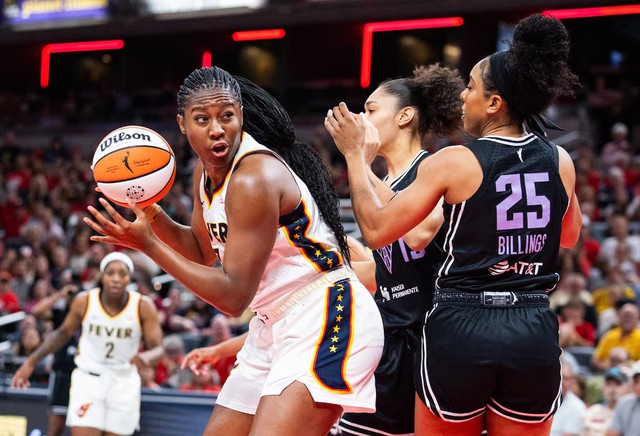Report: Aliyah Boston, Fever agree to richest deal in WNBA history- Ảnh 1.