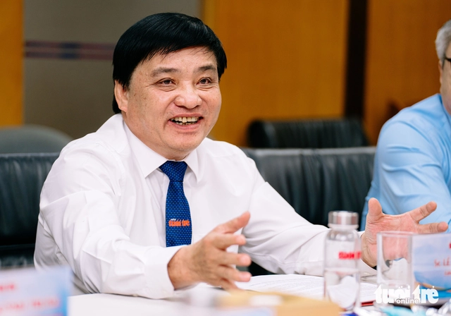 Cuba ambassador seeks stronger media ties during visit to Vietnam’s Tuoi Tre - Ảnh 2.