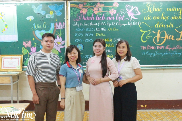 Học sinh lớp 9 mê mẩn trải nghiệm robot, AI tại Trường THPT Nguyễn Công Trứ - Ảnh 11.