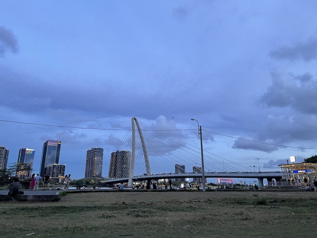 Từ 20h30 tối 19-4, TP.HCM điều chỉnh giao thông phục vụ lễ khai mạc Đại hội Thể dục thể thao TP.HCM- Ảnh 1.