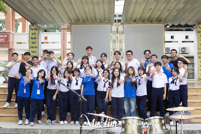 Bật mí điều đặc biệt về ‘concert giờ ra chơi’ ở Trường THPT Nguyễn Hữu Huân - Ảnh 12.