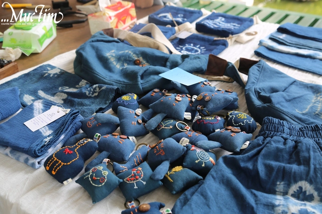 Người trẻ lan toả nghệ thuật nhuộm chàm truyền thống - Ảnh 8.