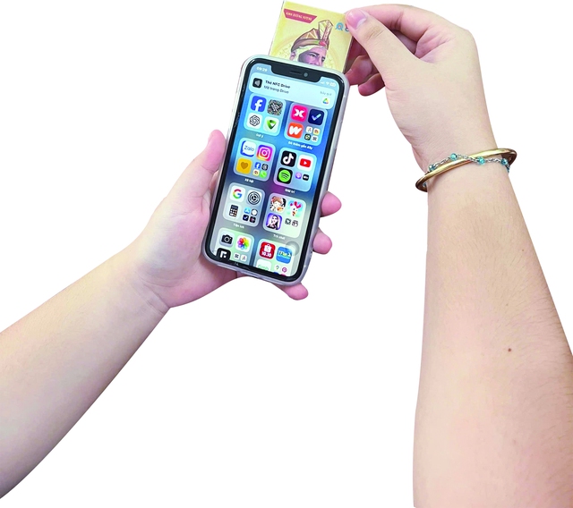 Học trò trường chuyên đưa thời đại Vua Hùng lên không gian số- Ảnh 3.