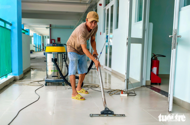 Ho Chi Minh City completes 1st school on former cemetery site - Ảnh 3.