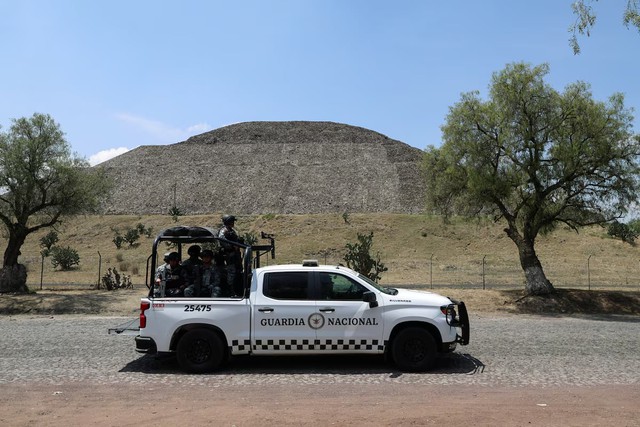 Mexico pledges World Cup safety after shooting at ancient pyramids - Ảnh 1.