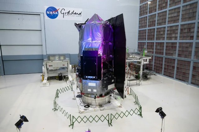 NASA unveils new space telescope to give 'atlas of the universe'- Ảnh 1.