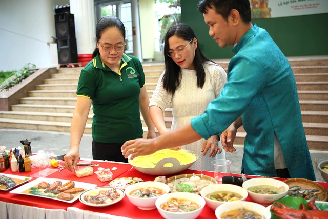 Ăn gì, chơi gì tại Lễ hội Sắc màu Văn hóa ở Thảo cầm viên Sài Gòn?  - Ảnh 2.