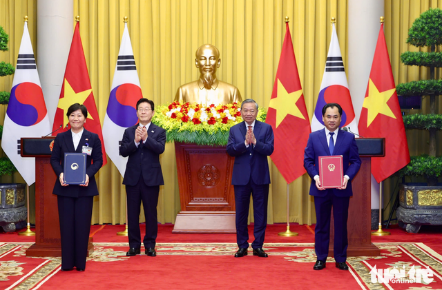 Vietnam, South Korea exchange multiple cooperation agreements- Ảnh 7.