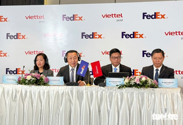 FedEx expands in Vietnam through strategic tie-up with Viettel Post- Ảnh 1.