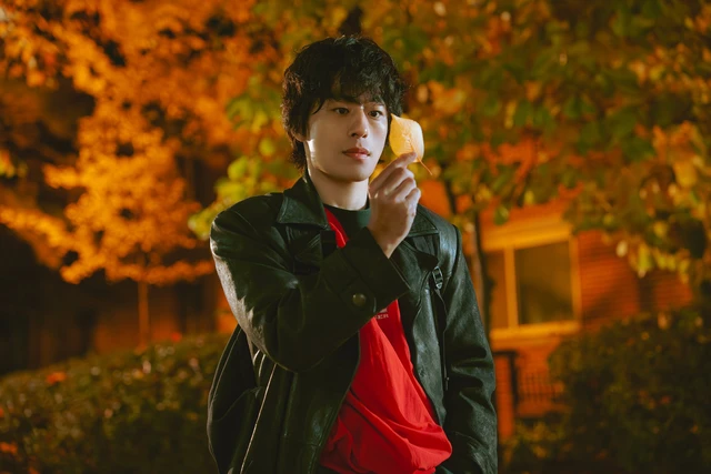 Chân dung nam chính phái thực lực của We are all trying here- Ảnh 1.