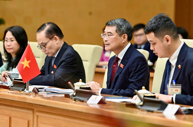 South Korea seeks participation in Vietnam’s nuclear power, high-speed rail projects- Ảnh 1.