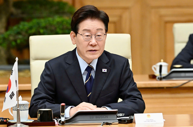 South Korea seeks participation in Vietnam’s nuclear power, high-speed rail projects- Ảnh 2.