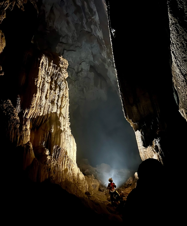 Vietnam finds 26 new caves in Phong Nha-Ke Bang, including 4.2-km cavern - Ảnh 5.