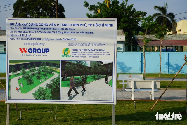 Ho Chi Minh City opens 1,400-sqm park at Thu Duc intersection - Ảnh 3.