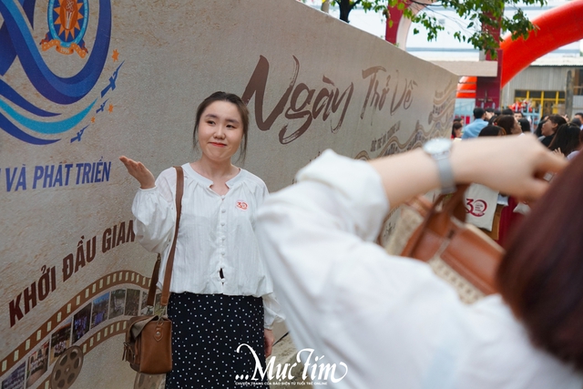 Ba thập kỷ đầy tự hào của thầy và trò Trường THPT chuyên Hùng Vương - Ảnh 7.